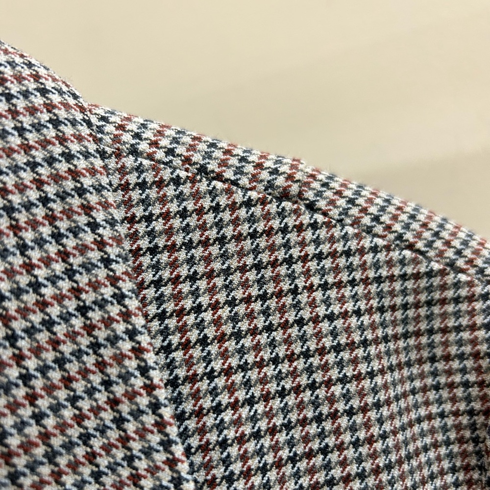 Closed Houndstooth Blazer - Picture 3 of 7